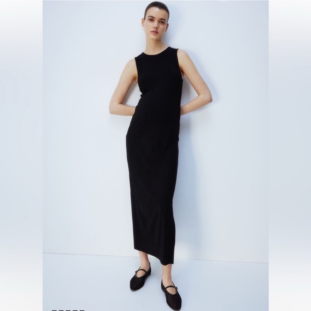 H&M Mama Maternity Ribbed Maxi Dress